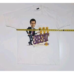 Vtg 80s Screen Stars Lakers 3 Peat Men's Size XL USA Single Stitch Amazing Cond.